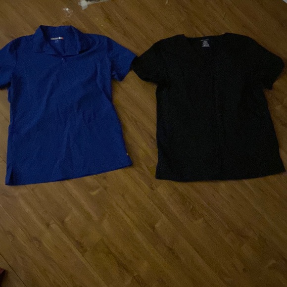 bundle of used scrubs - Picture 1 of 3